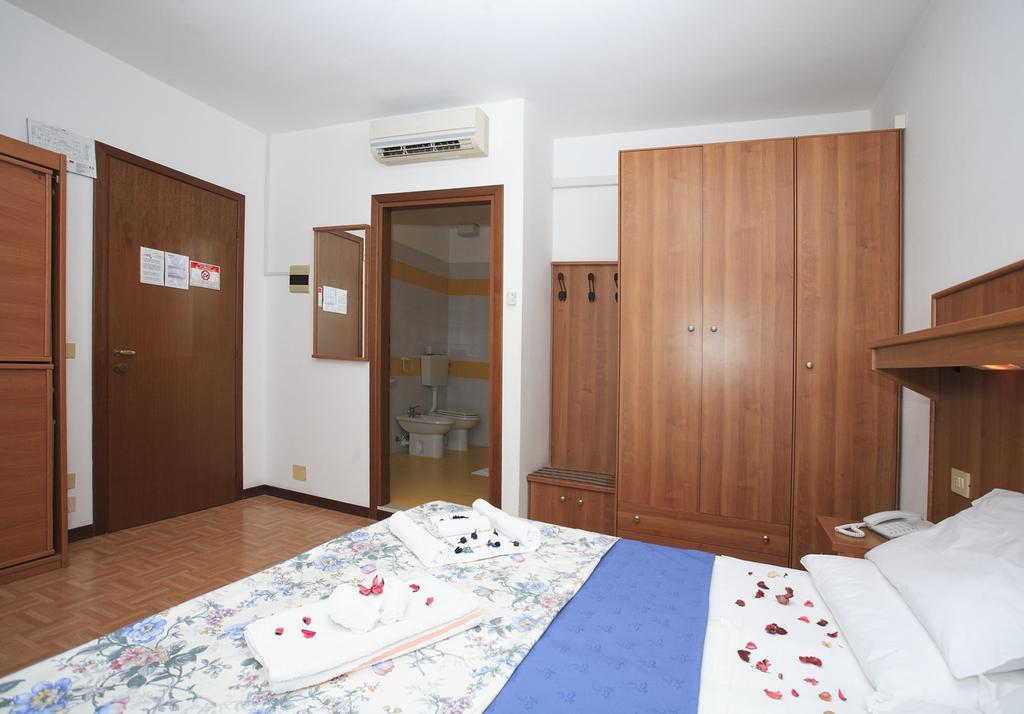 Hotel Aspe Bibione Extérieur photo